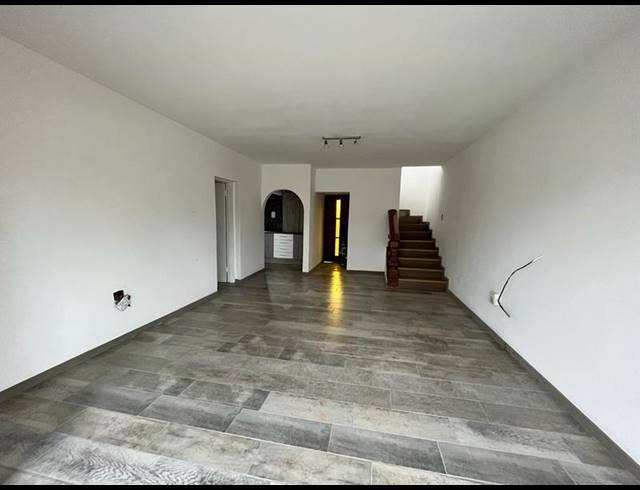 4 BEDROOM HOUSE FOR SALE IN PRIMROSE